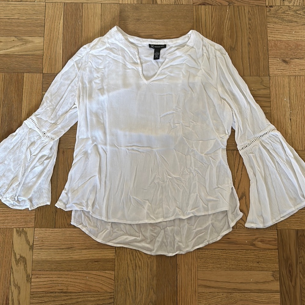 EUC INC White Bohemian Bell Sleeve Blouse